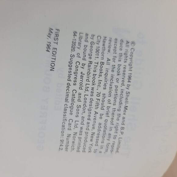 VTG The Shell Guide to Britain Guide Book - Picture 4 of 16